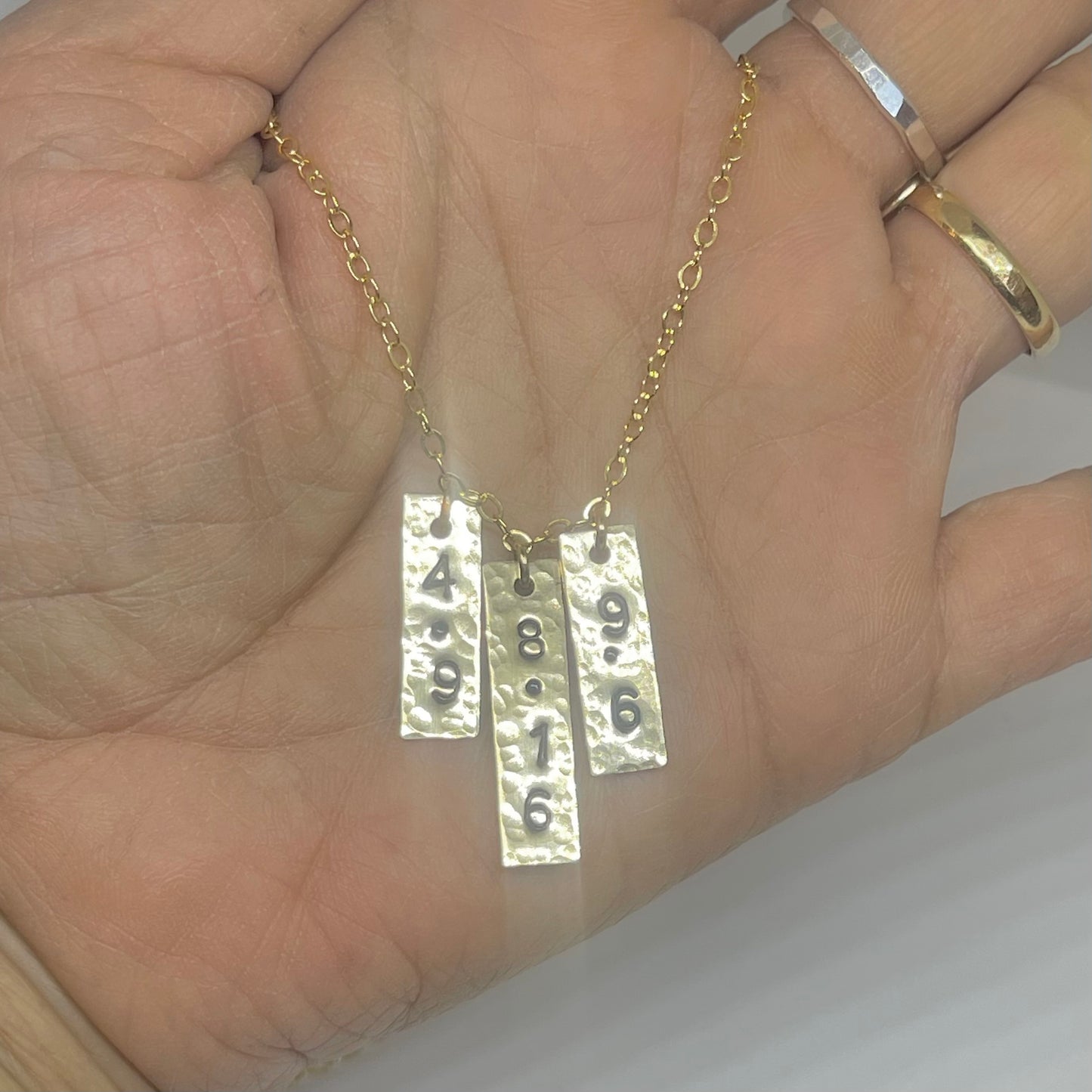 Rectangular 3 bar necklace 