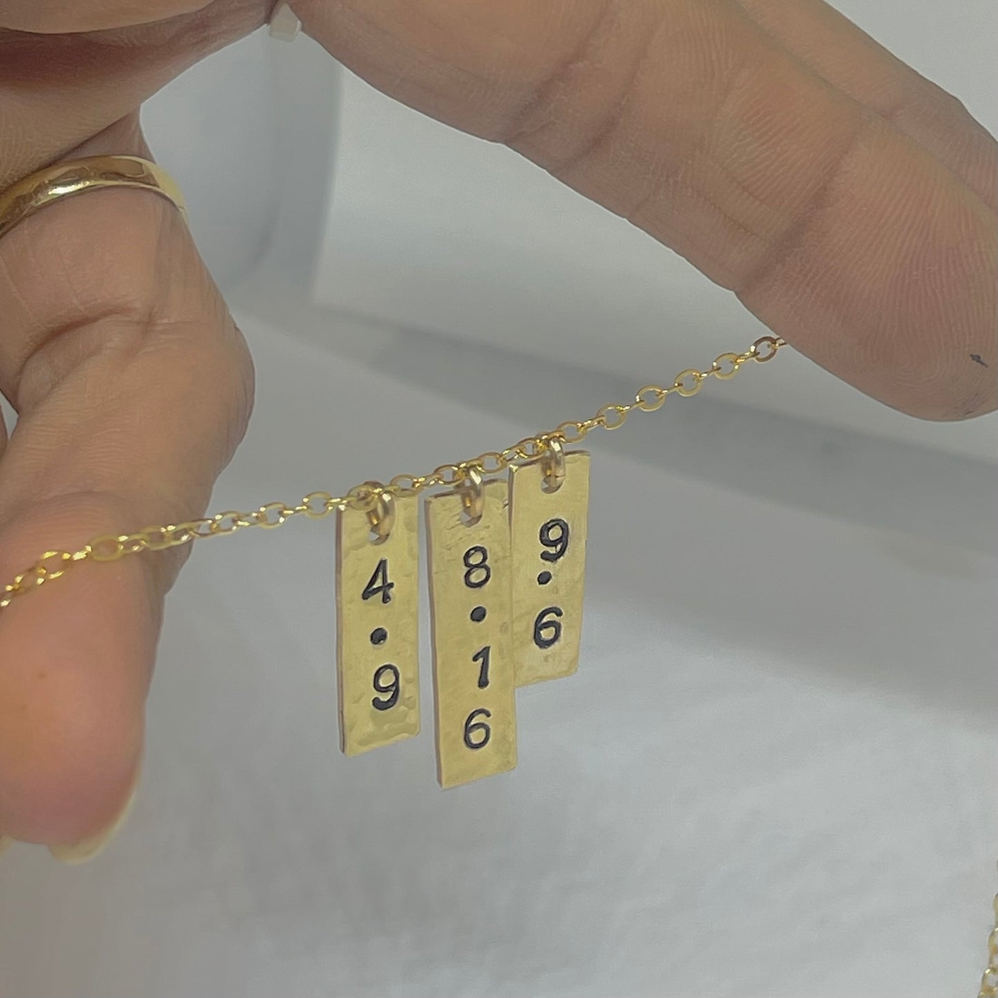 Rectangular 3 bar necklace 