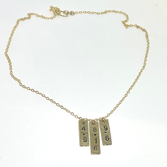 Rectangular 3 bar necklace ￼