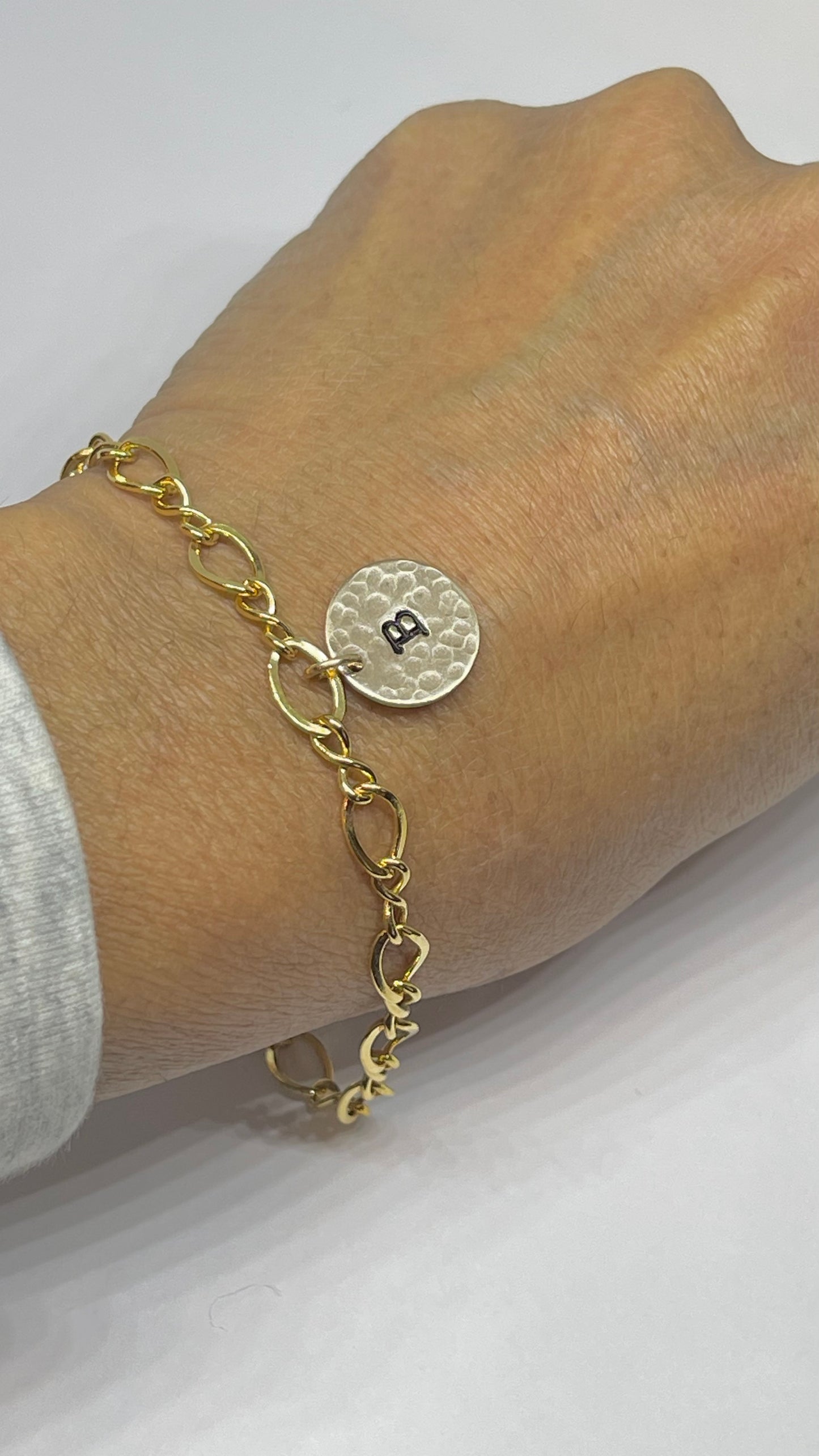 Mom/daughter bracelet with durable figure 8 chain 14 karat gold filled