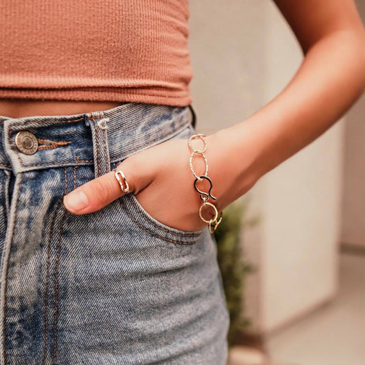 Textured Oval Link Bracelet